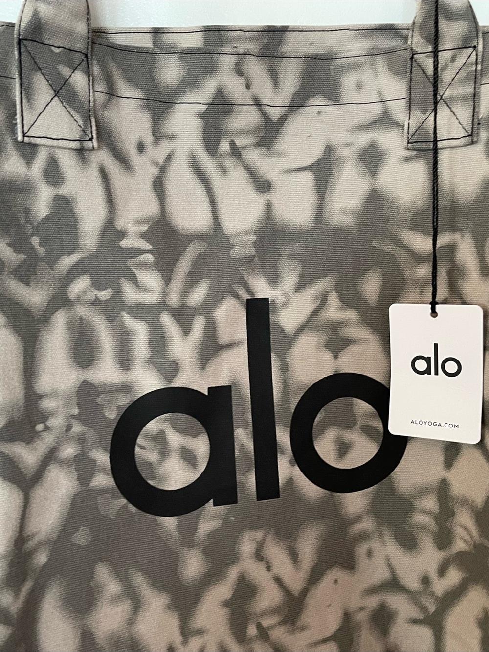 ALO Yoga Taupe Tie-Dye Canvas Tote - Picture 5 of 5